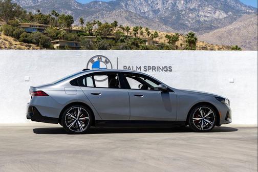 Frozen Pure Grey Metallic 2026 BMW 550e xDrive