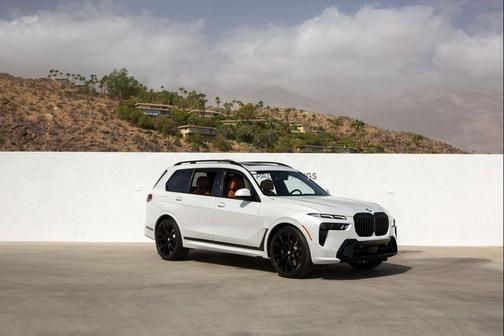 2023 BMW X7 xDrive40i
