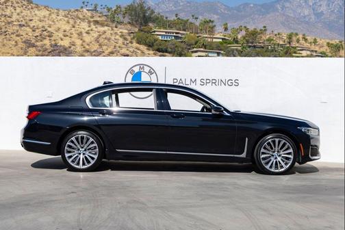 Black Sapphire Metallic 2020 BMW 750 i xDrive