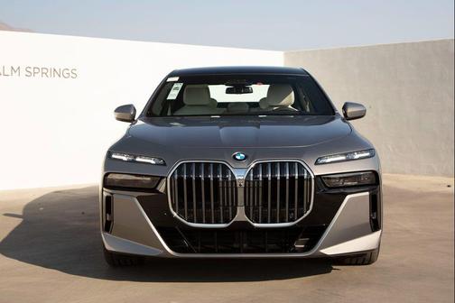 Oxide Grey Metallic 2025 BMW 760 760i xDrive