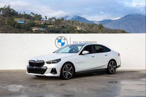 2025 BMW 550e xDrive