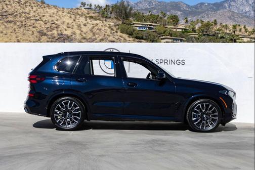 Carbon Black Metallic 2026 BMW X5 PHEV xDrive50e
