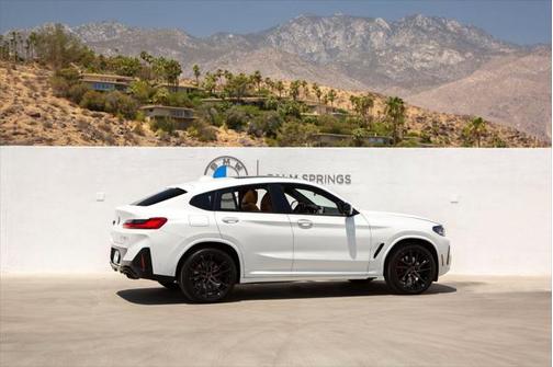 2023 BMW X4 M40i