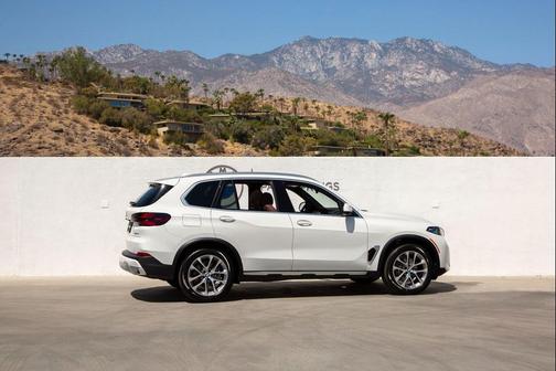 2026 BMW X5 sDrive40i