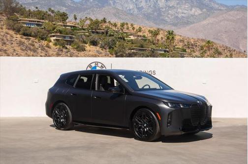 2026 BMW iX M70