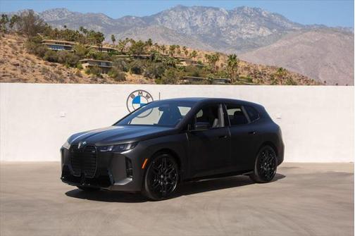 2026 BMW iX M70