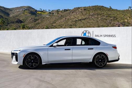 2026 BMW 760 xDrive