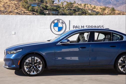 2025 BMW 530 i