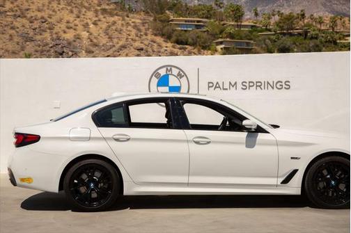 2022 BMW 530e Base