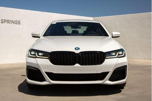 2022 BMW 530e Base
