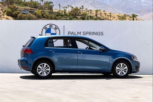Silk Blue Metallic 2016 Volkswagen Golf TSI S 4-Door