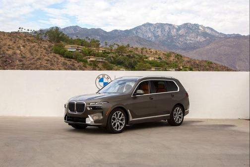 2023 BMW X7 xDrive40i