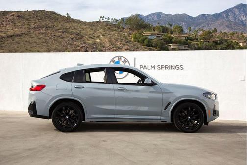 2023 BMW X4 xDrive30i