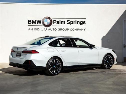 2024 BMW i5 M60