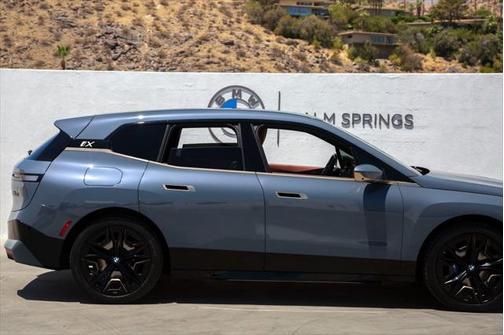 2023 BMW iX M60