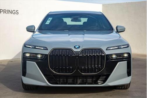 2025 BMW i7 xDrive60