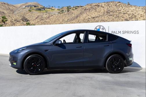 Midnight Silver Metallic 2023 Tesla Model Y Long Range Dual Motor All-Wheel Drive