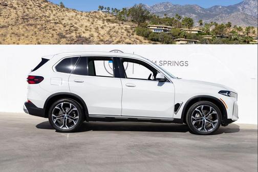Alpine White 2024 BMW X5 xDrive40i