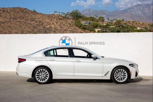 2023 BMW 530 i