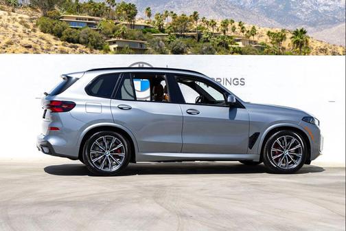 Skyscraper Grey Metallic 2026 BMW X5 PHEV xDrive50e