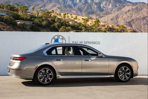 2025 BMW i7 eDrive50