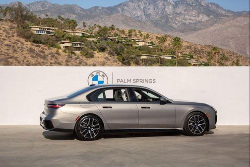 Oxide Grey Metallic 2025 BMW 740 i xDrive