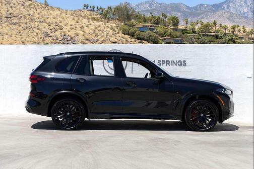 Black Sapphire Metallic 2026 BMW X5 M60i