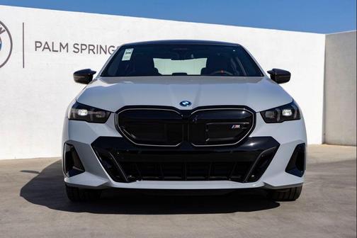 Brooklyn Grey Metallic 2026 BMW i5 M60