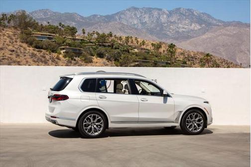 2023 BMW X7 xDrive40i