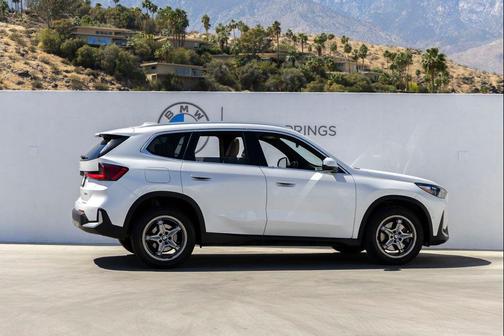 White Metallic 2023 BMW X1 xDrive28i