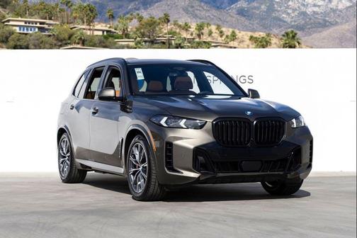 Manhattan Green Metallic 2026 BMW X5 PHEV xDrive50e