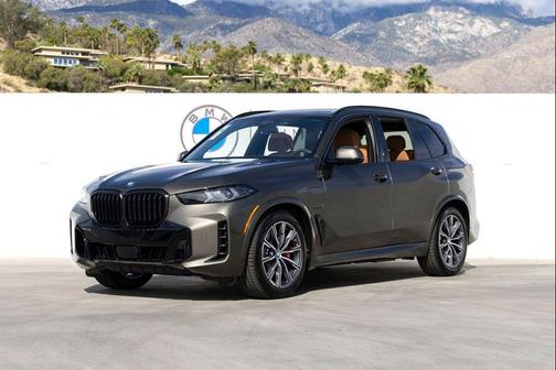Manhattan Green Metallic 2026 BMW X5 PHEV xDrive50e