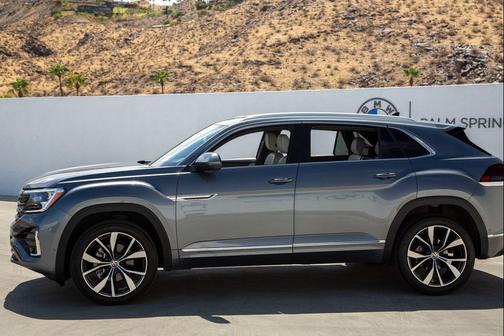 2024 Volkswagen Atlas Cross Sport 2.0T SEL Premium
