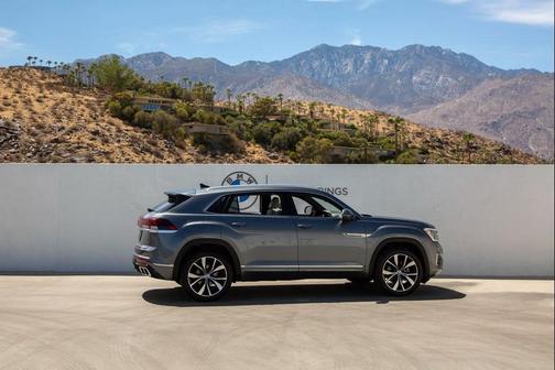 2024 Volkswagen Atlas Cross Sport 2.0T SEL Premium