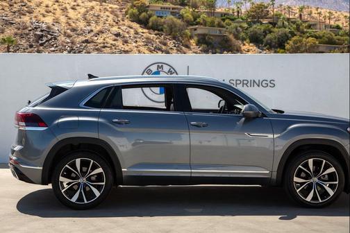 2024 Volkswagen Atlas Cross Sport 2.0T SEL Premium