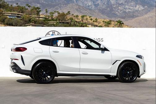 Alpine White 2027 BMW X6 xDrive40i
