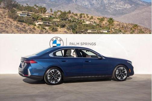 2025 BMW i5 eDrive40