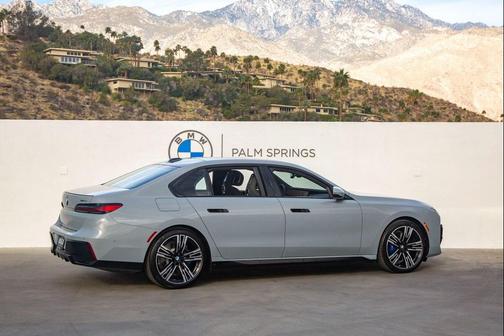 2025 BMW i7 xDrive60