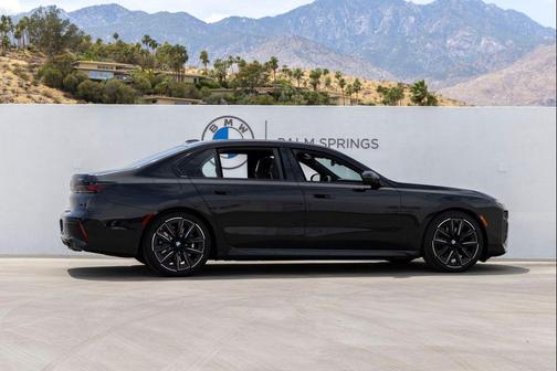 Black Sapphire Metallic 2026 BMW 760 xDrive
