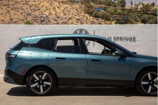 2022 BMW iX xDrive50