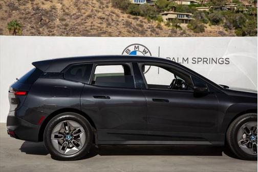 2022 BMW iX xDrive50