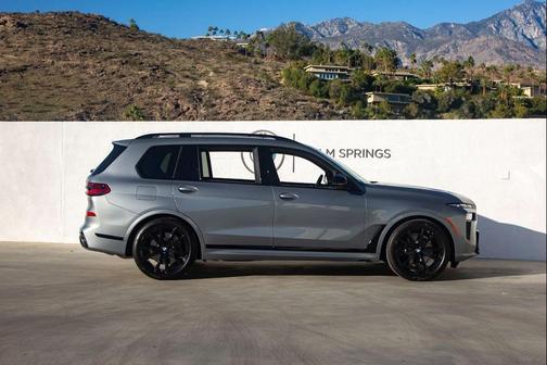 2026 BMW X7 M60i