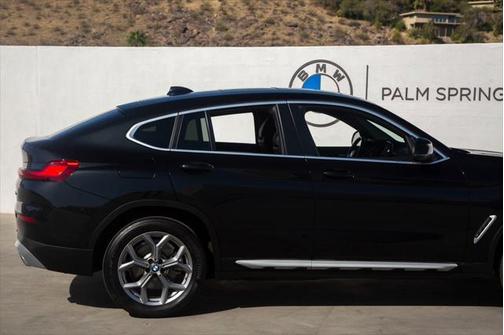 2024 BMW X4 xDrive30i