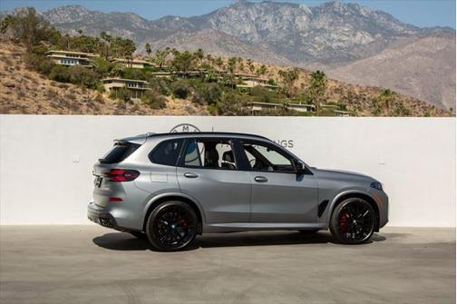 2026 BMW X5 M60i