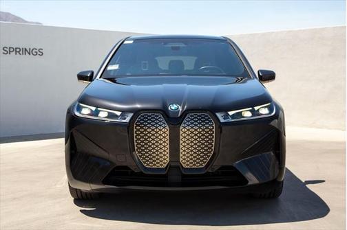 2023 BMW iX M60