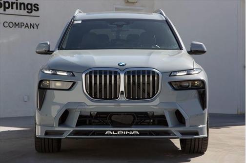 2025 BMW X7 ALPINA XB7
