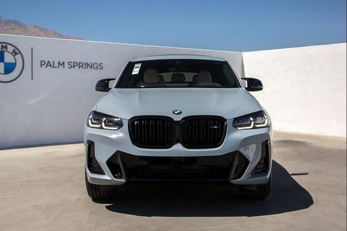 2025 BMW X4 M40i