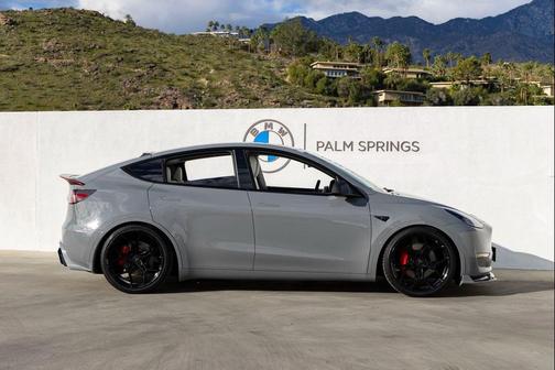 2022 Tesla Model Y Performance Dual Motor All-Wheel Drive