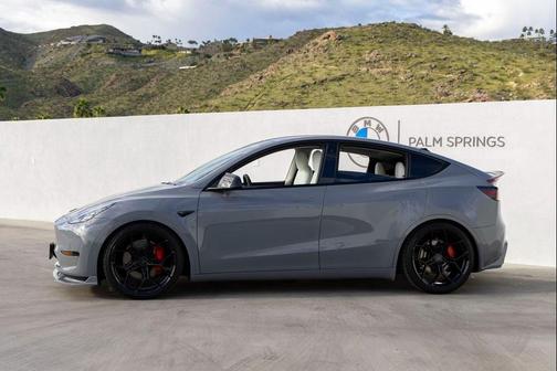 2022 Tesla Model Y Performance Dual Motor All-Wheel Drive