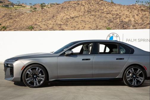2025 BMW 760 i xDrive